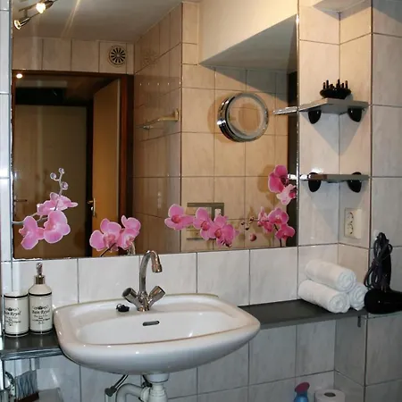 Bed & Breakfast Balay 2*